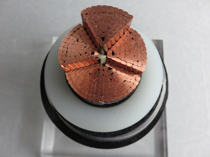高壓交聯(lián)電力電纜